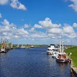Skipper Asterix Fuer Max. 4 Personen - Haustiere Herzlich Willkommen, Direkt Am Hafen