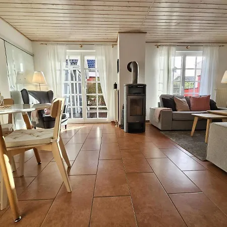 公寓 Skipper Asterix Fuer Max. 4 Personen - Haustiere Herzlich Willkommen, Direkt Am Hafen 特希尔